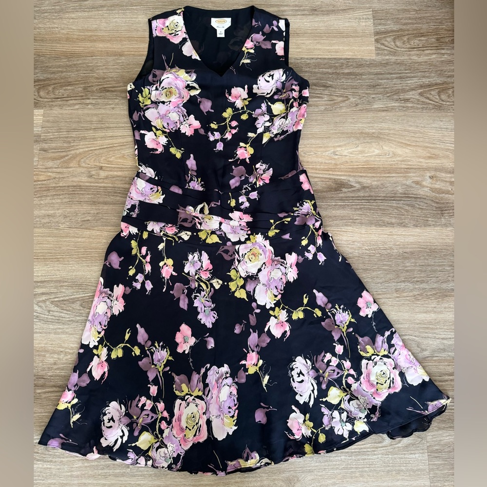 Talbots Bare Silk V-neck Sleeveless Floral Knee Length Dress Size 8 | Made in Ko